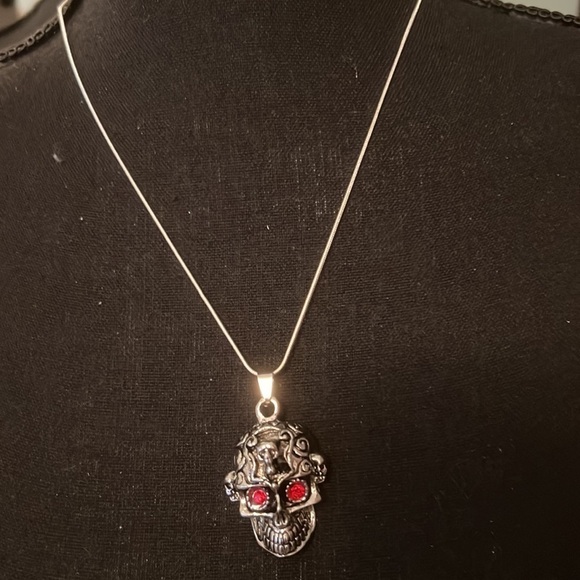 BETSEY JOHNSON GODESS STATUE RHINESTONE NECKLACE - Picture 4 of 5